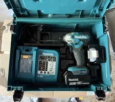 Makita Schlagschrauber DTD152 18V mit 2 Akkus und Koffer