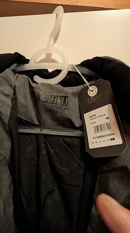 Cappotti: Manteau, veste longue  – Usato da Villars-Le-Terroir venduto da Nanoucard 1
