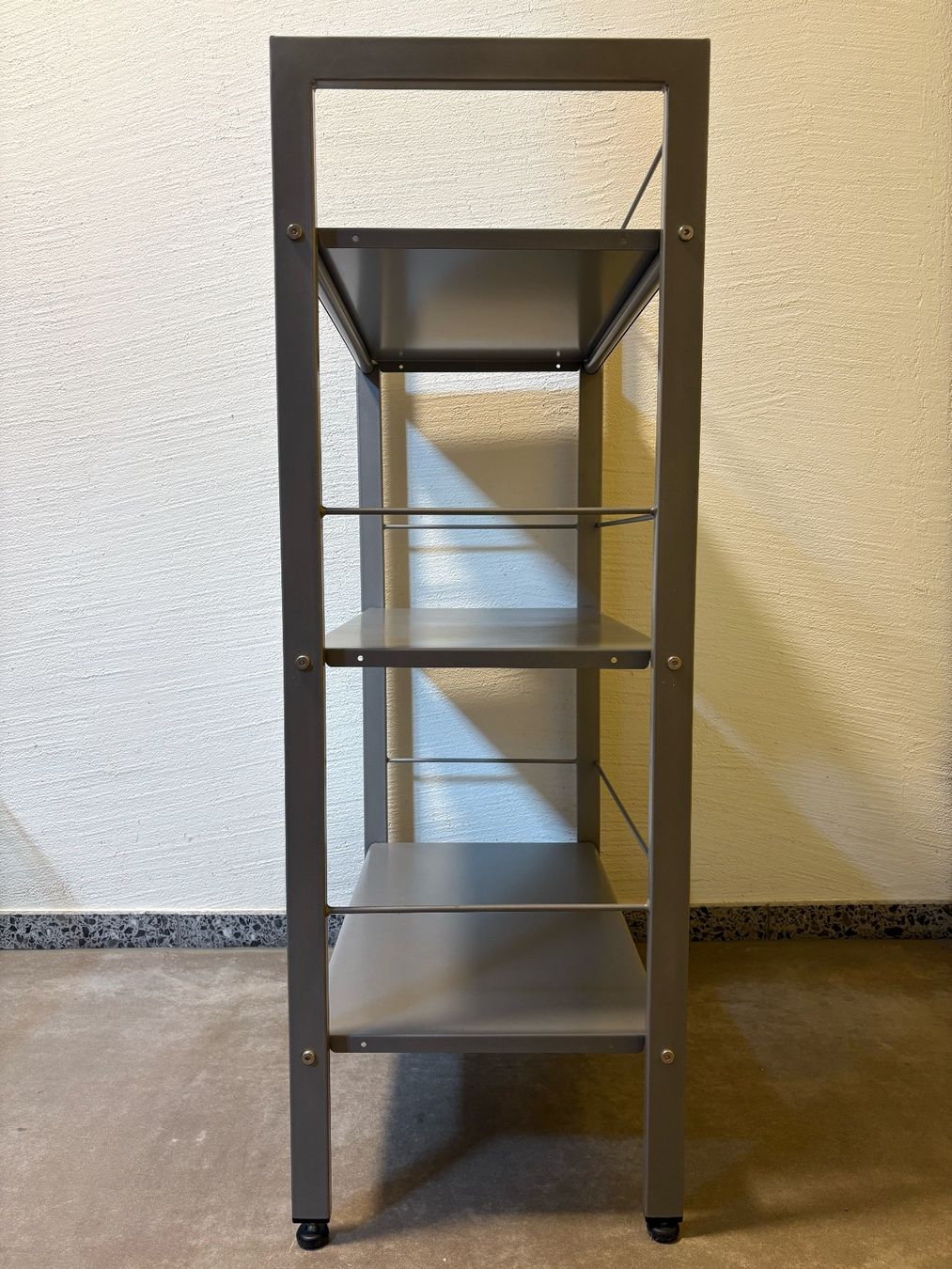 Regale: Gestell aus Metall – Gebraucht aus Neuenkirch von Gluecks.Kauf 1