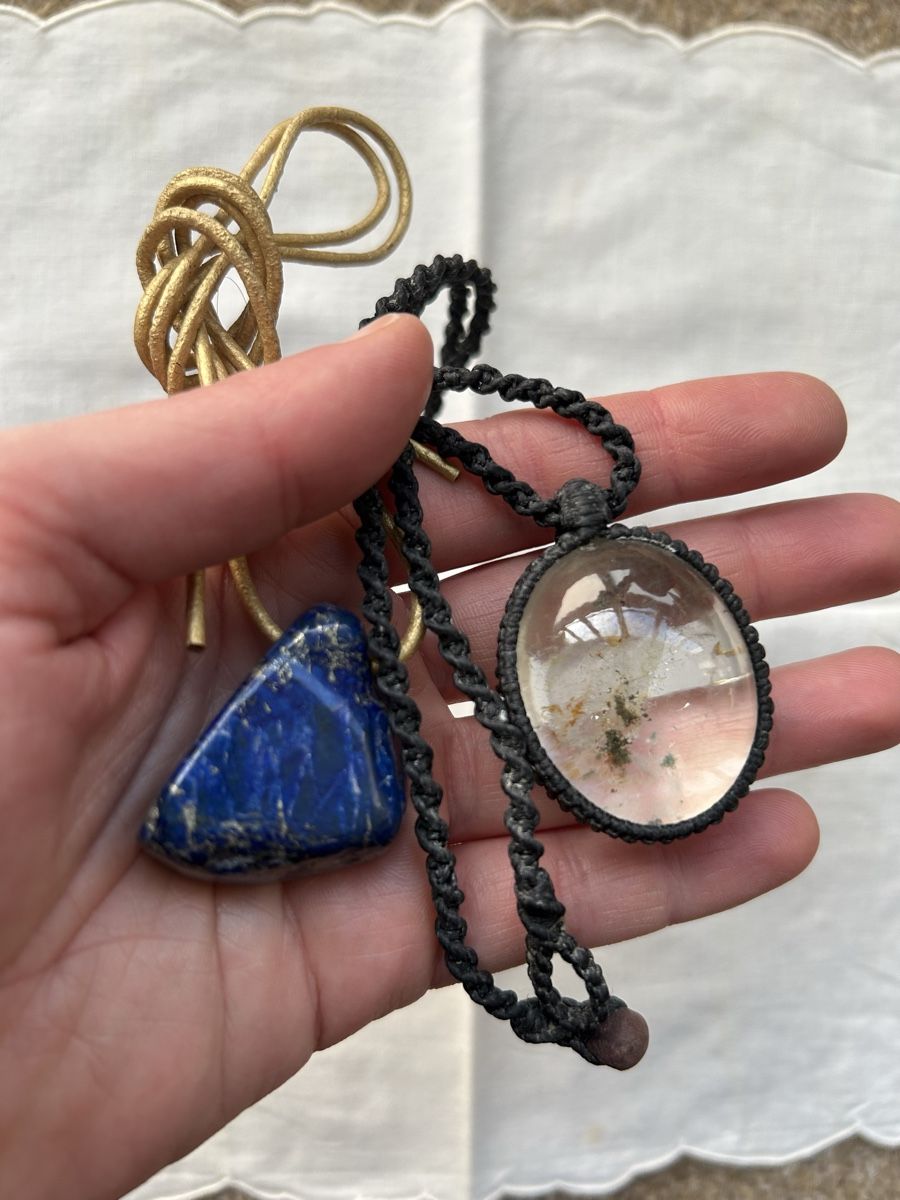 Ciondoli: Anhänger Lapislazuli und Phantomquarz – Usato da Birsfelden venduto da Exclusivity 2