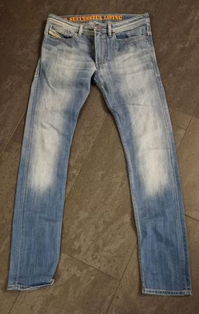 Jeans Diesel uomo taglia 32x34
