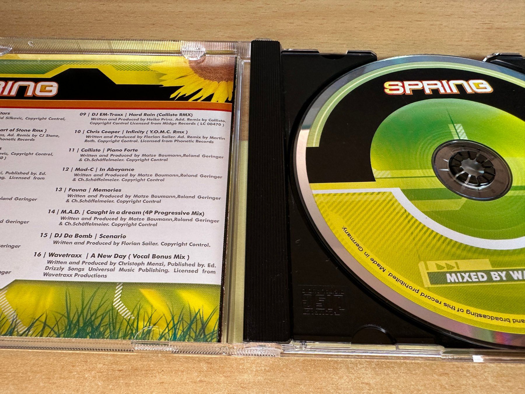 CDs: Wavetraxx – Spring – Gebraucht aus Rikon im Tösstal von Alpenmutz 2