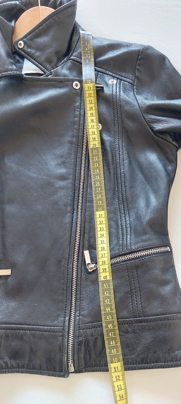 Mango Giacche: Mango Lederjacke XS, Schwarz – Usato da Kreuzlingen venduto da peugeotj9 4