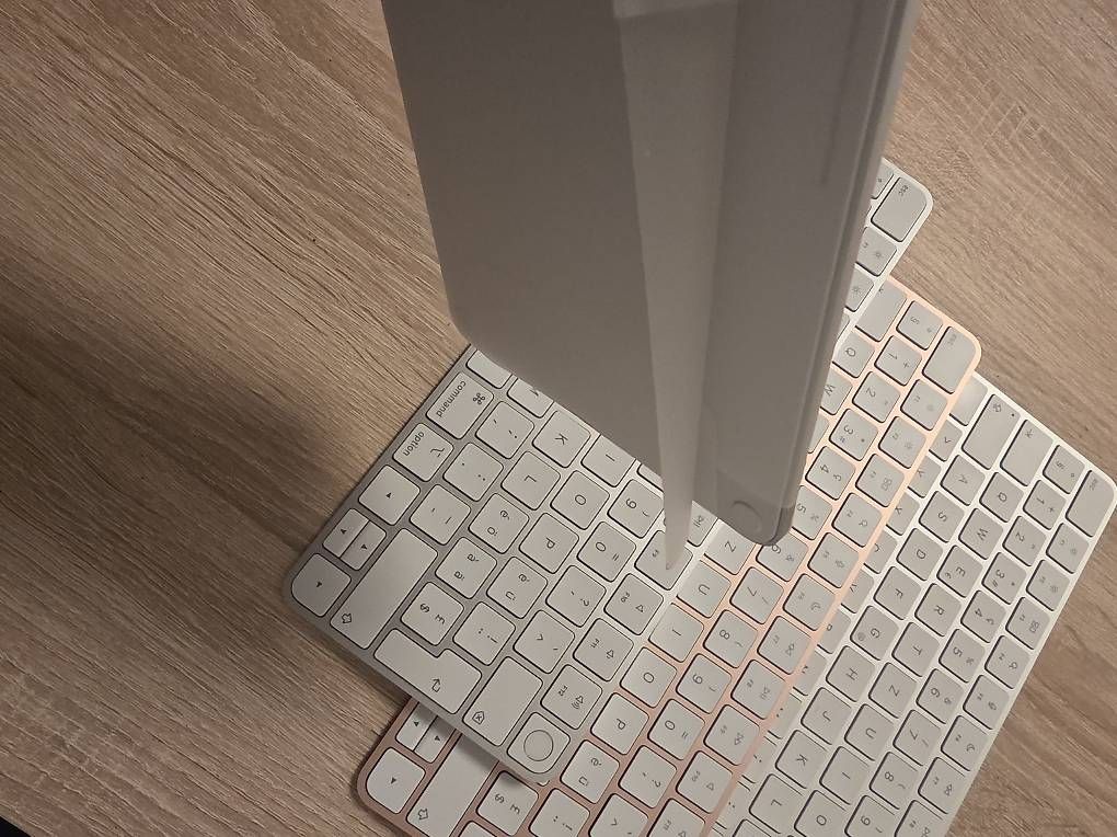 Tastiere: Tastiera Apple con id touch  – Usato da Agno venduto da Scambio-Vendo-Agno 3
