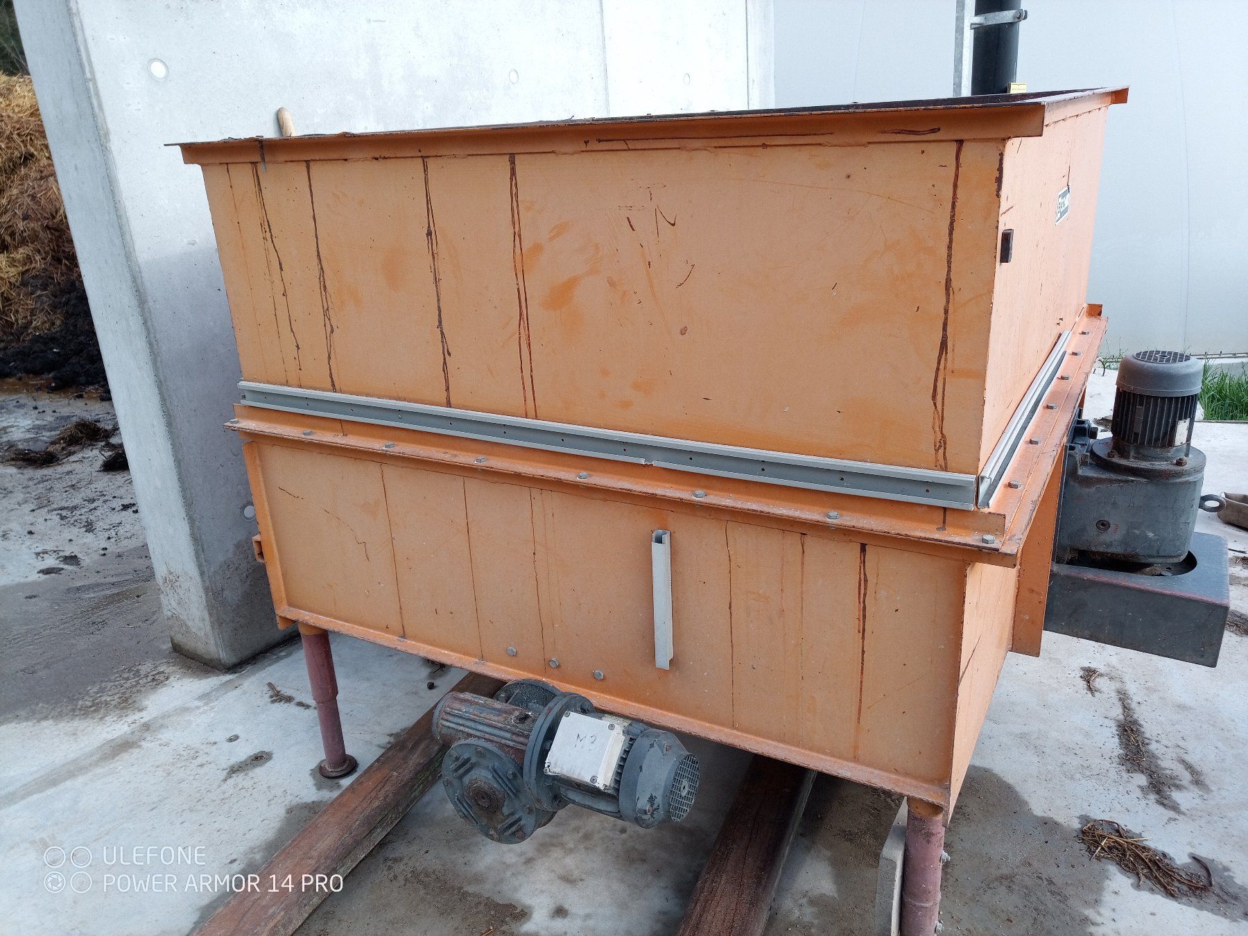 Radiatori: Holzschnitzelheizung 80-130Kw – Usato da Thayngen venduto da KingJulien16 8