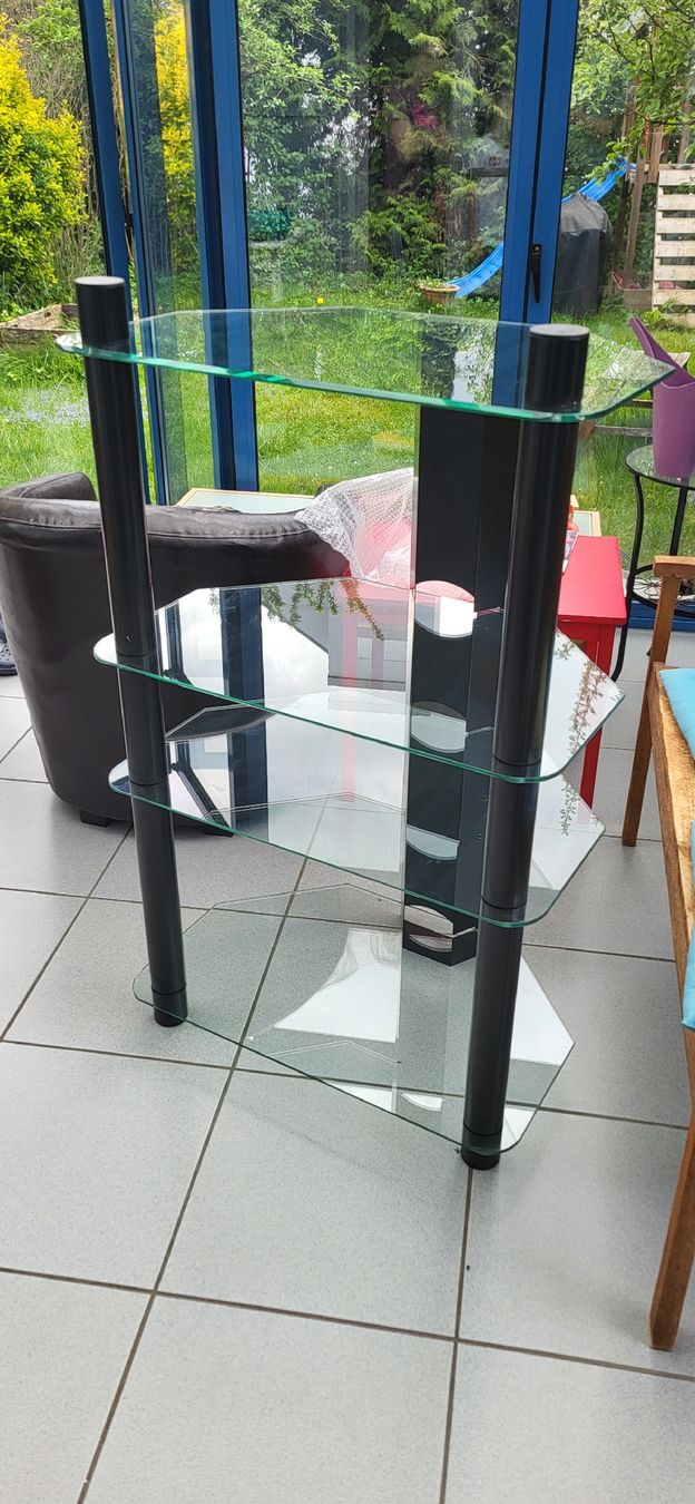 Wandhalterungen: Jahnke HiFi-Möbel – Gebraucht aus Oberwil BL von Schlafmuetze01