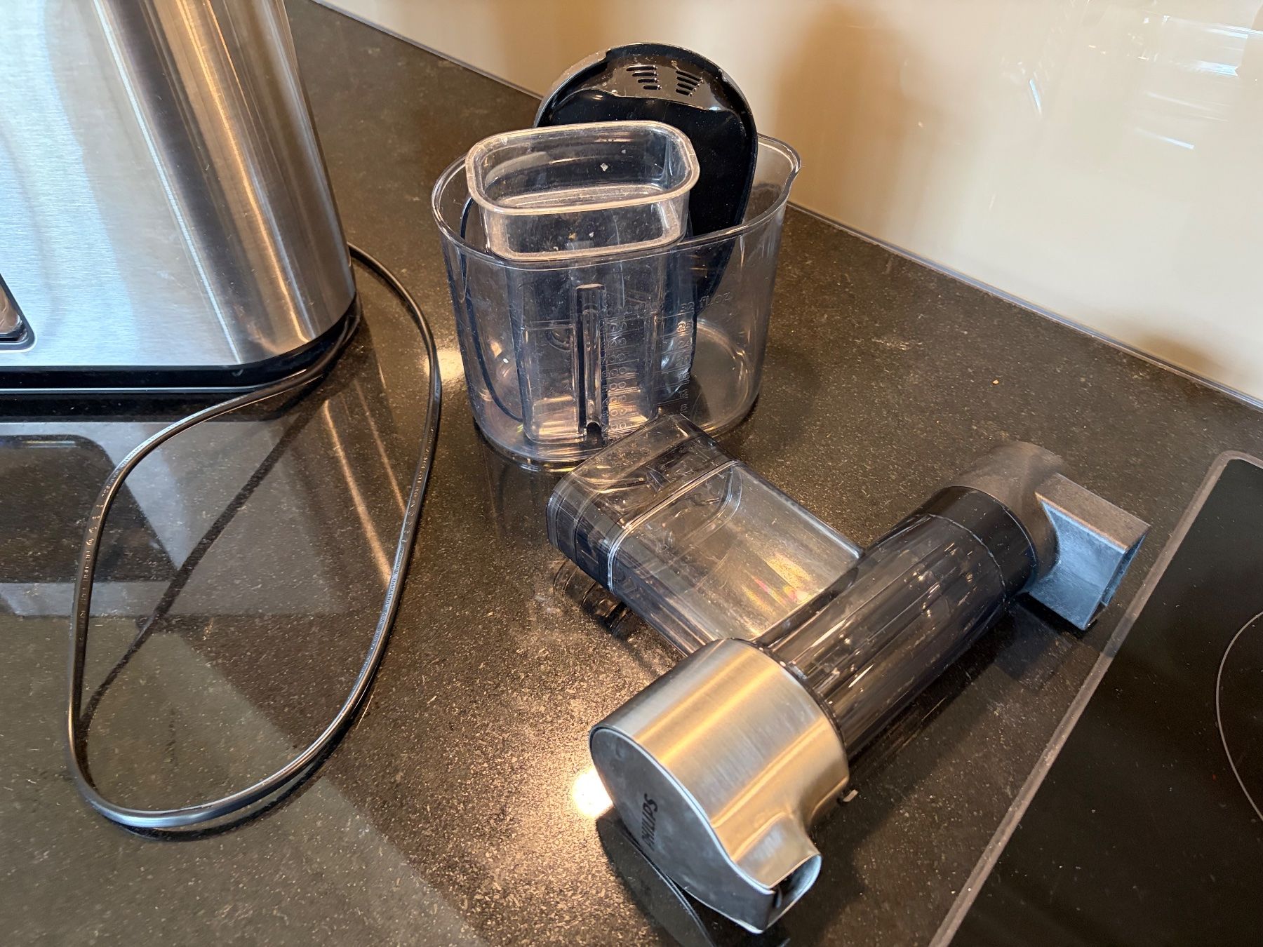 Philips Elettrodomestici da cucina: Philips Masticating Juicer HR1949, Entsafter – Usato da Wil SG venduto da Klicks 1