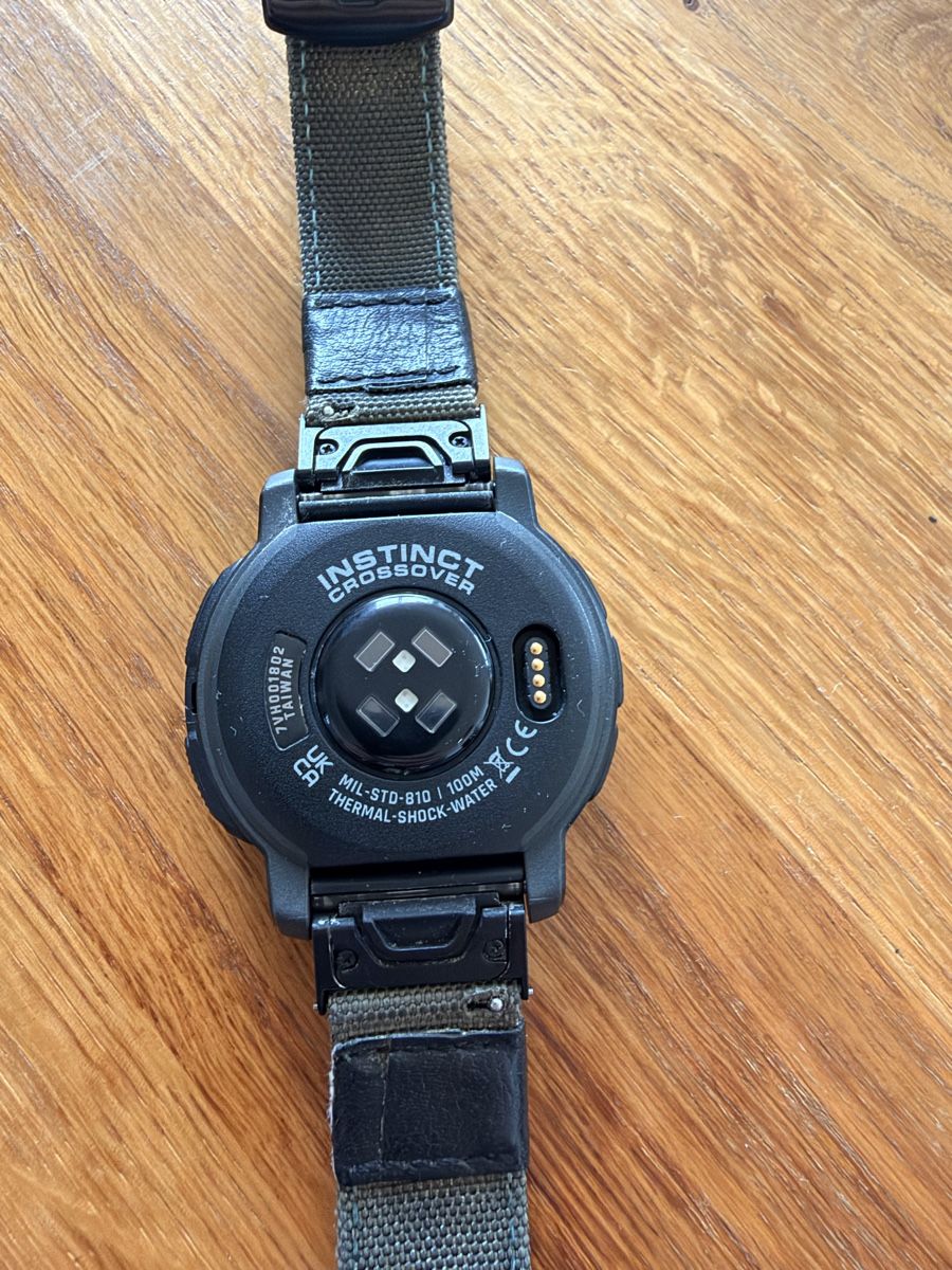 Garmin Smartwatch: Garmin Instinct® Crossover Solar Graphite – Usato da Horgen venduto da Da7siech 2