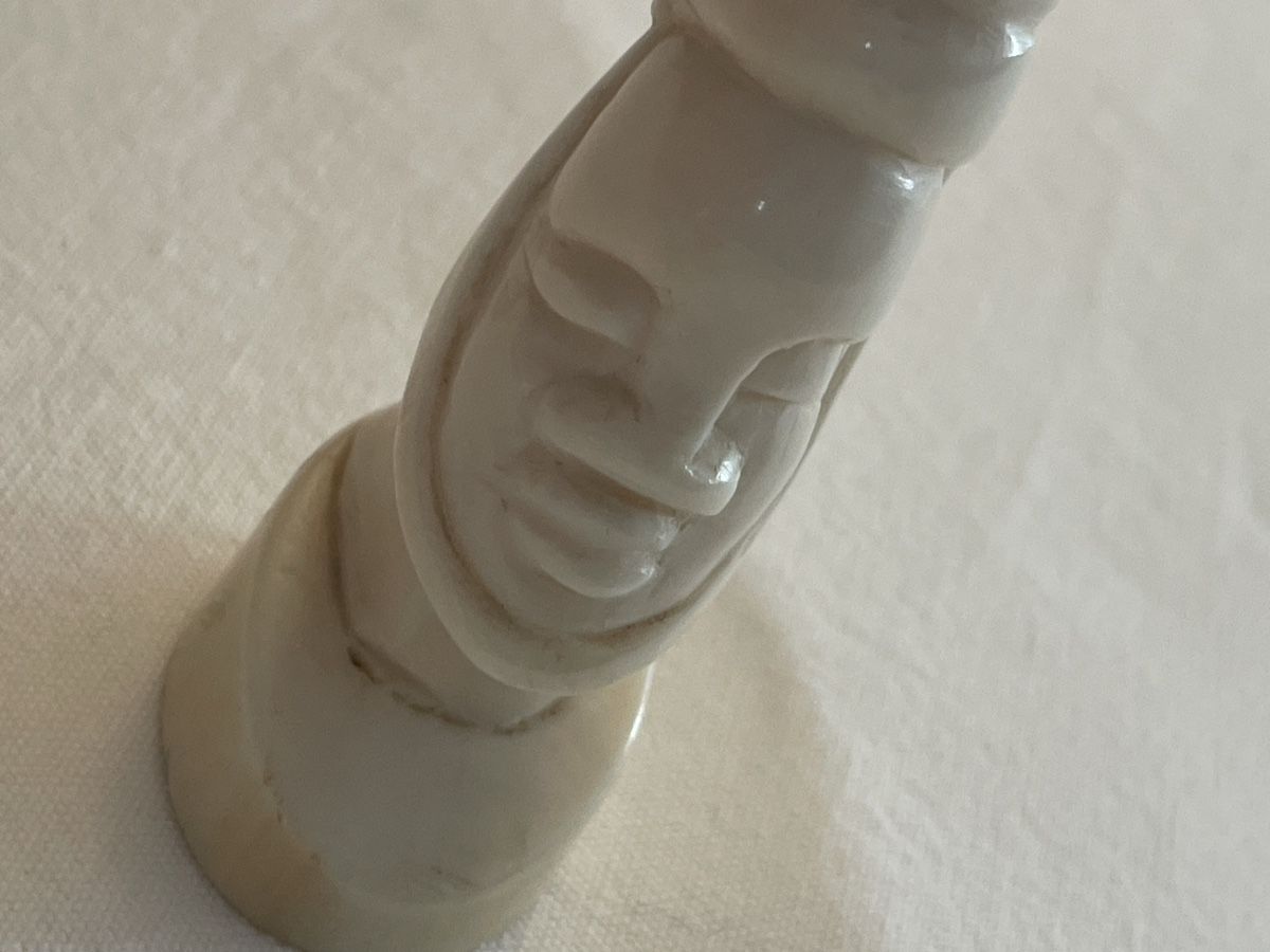Figuren: Elfenbeinfigur – Gebraucht aus Chur von Tobina 2
