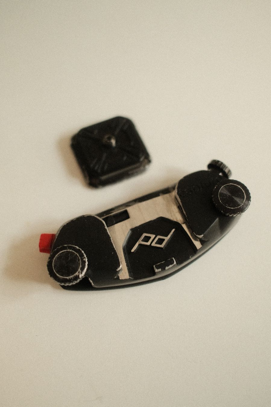 Wandhalterungen: Peak Design Capture Clip – Gebraucht aus Bern von redumbrella