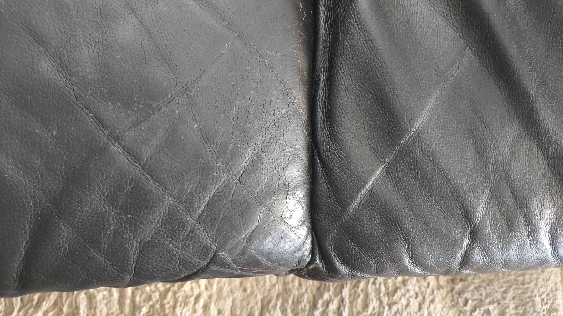 Sofas: Ecksofa Leder schwarz  – Gebraucht aus Neuenegg von Kaefer33 5