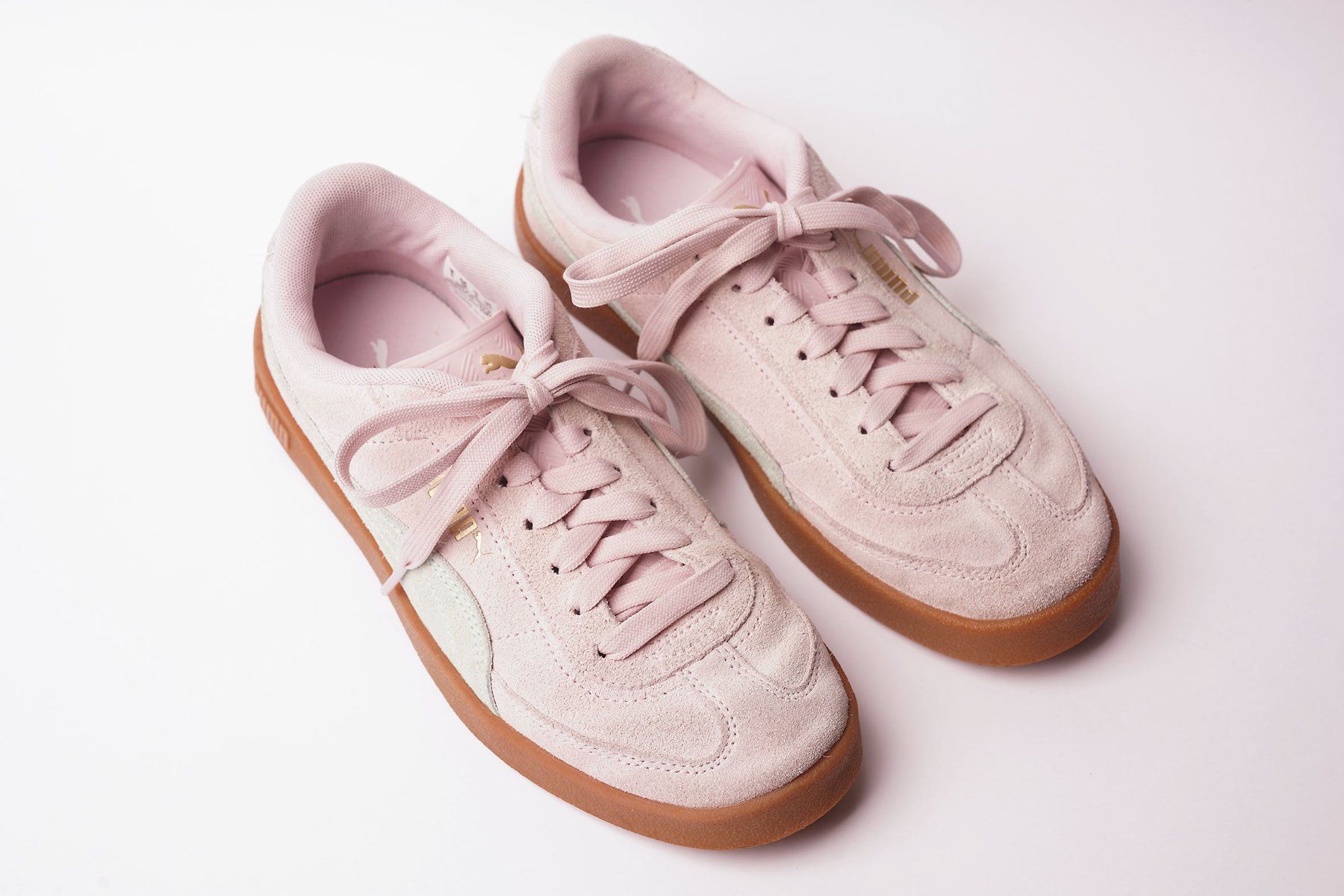 Puma Damenschuhe: Puma Damen Sneakers, Wildleder, Gr. 38 – Neu (gemäss Beschreibung) aus Buochs von chicco64