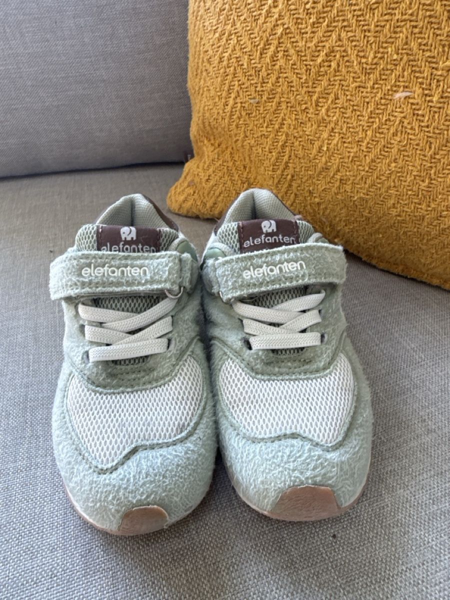 Elefanten Scarpe per ragazzi: Elefanten Turnschuhe Grösse 27 – Usato da Ottikon venduto da Domito 4