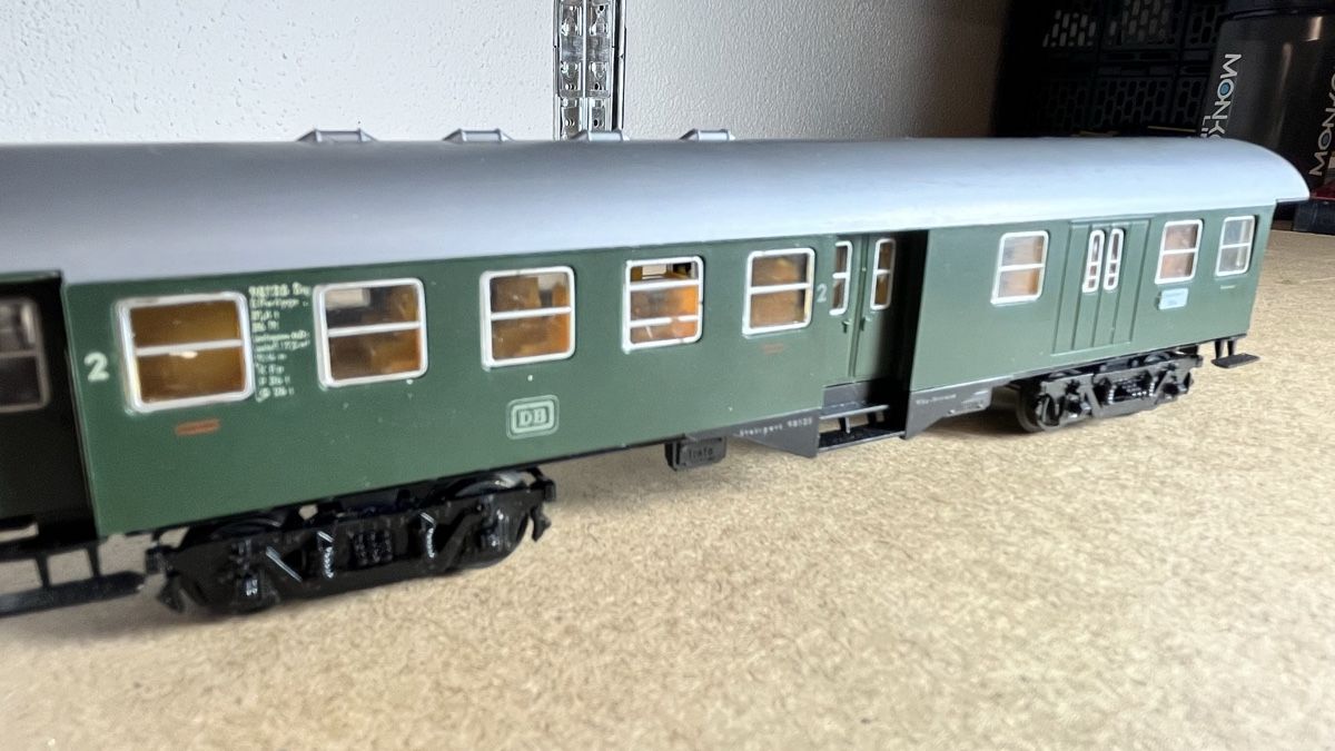 Kleinbahn Modelleisenbahnen: Kleinbahn Personenwagen DB H0 / DC – Gebraucht aus Windlach von  5