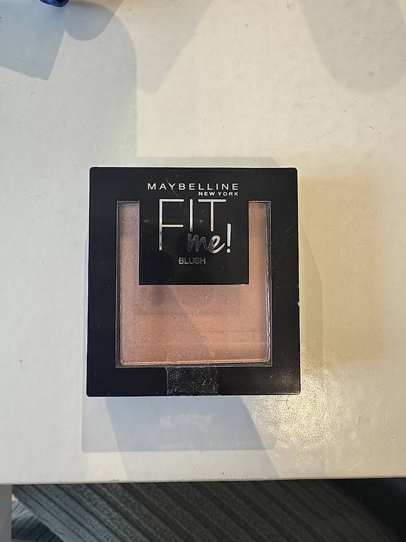 Make-up: Blush – Gebraucht aus Mumpf von anj_ktg9