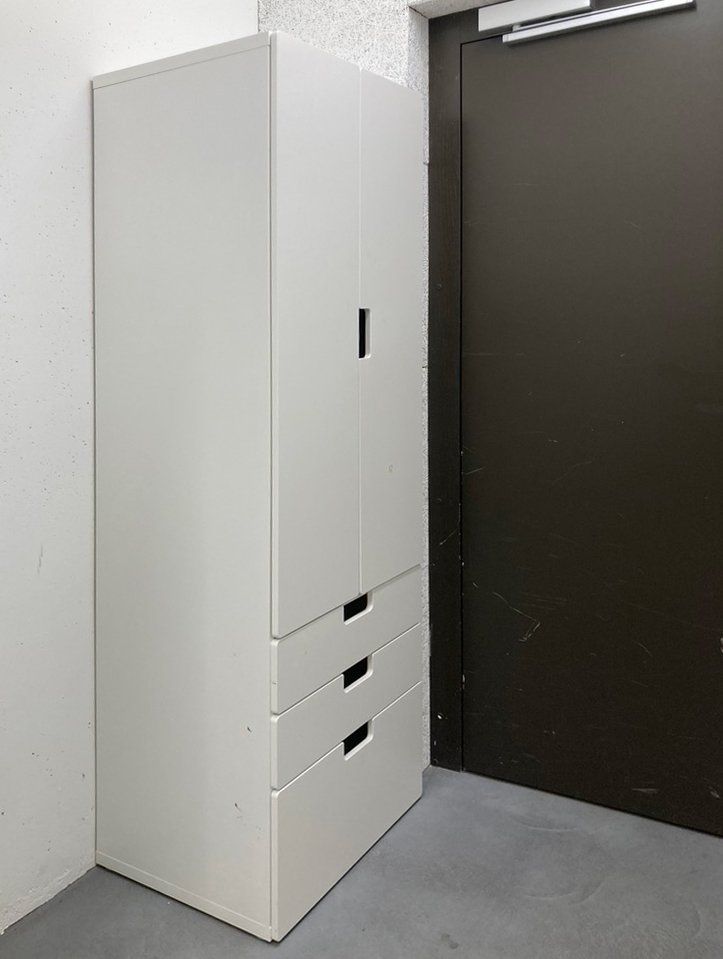 Ikea Schränke: IKEA-Kinderkleiderschrank Smastad / Platsa – Gebraucht aus Zürich von chr_9qlv