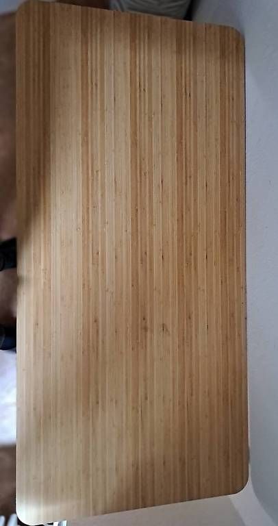 Ikea Scrivanie: Scrivania in legno – Usato da Pambio-Noranco venduto da lau_s8pl 1