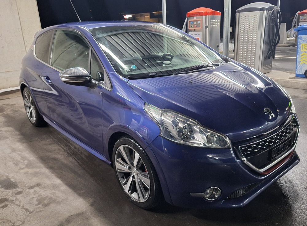 Stilvolle Peugeot 208 Ps Bildernull