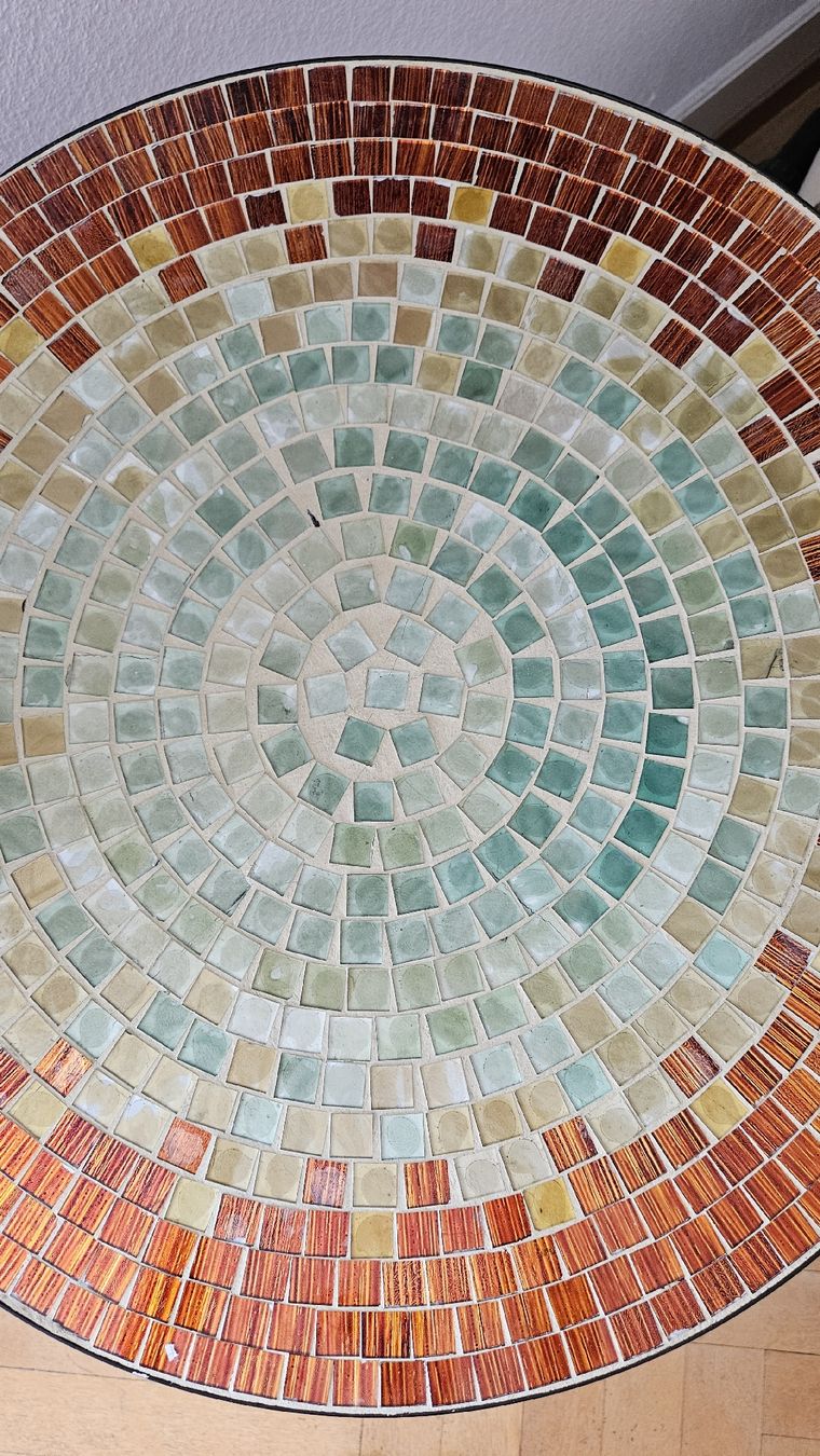 Tavoli: Mosaiktisch – Usato da Ostermundigen venduto da Babuschka2 1