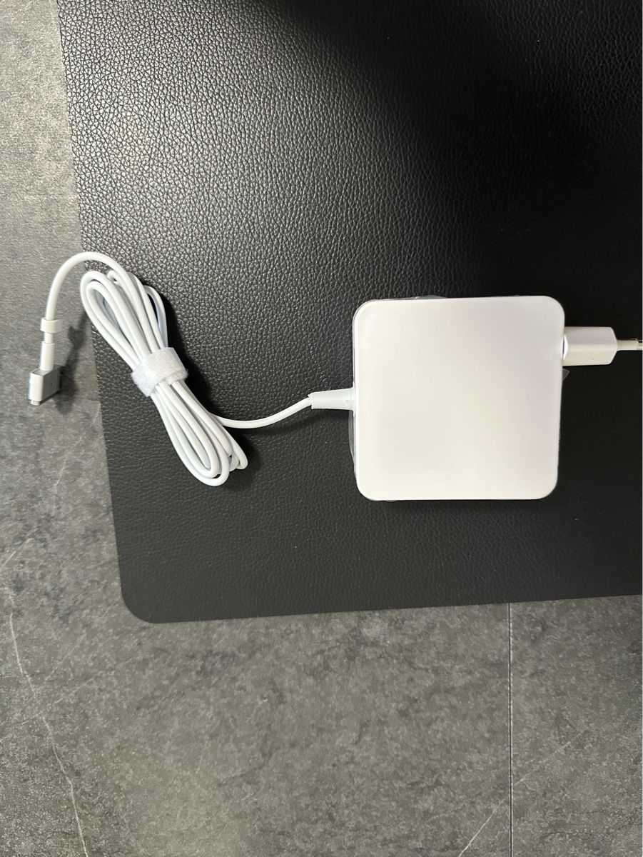 Apple Caricabatterie: Apple Adapter Netzteil Macbook – Nuovo e nell'imballaggio originale da Embrach venduto da L.Njr23 1