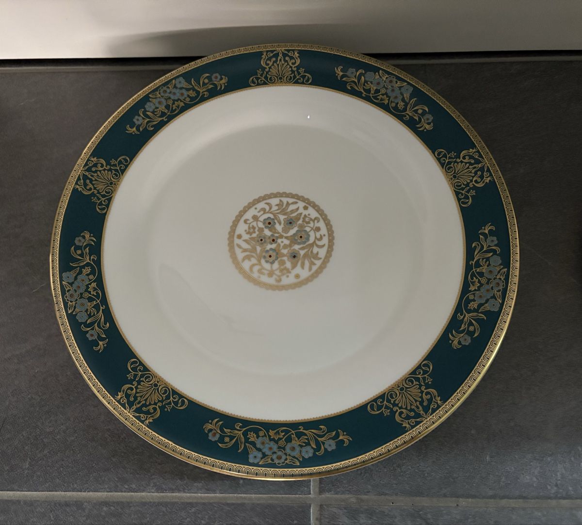 Geschirrsets: 6 Teller Wedgwood Agincourt – Gebraucht aus Tagelswangen von lykainion 1