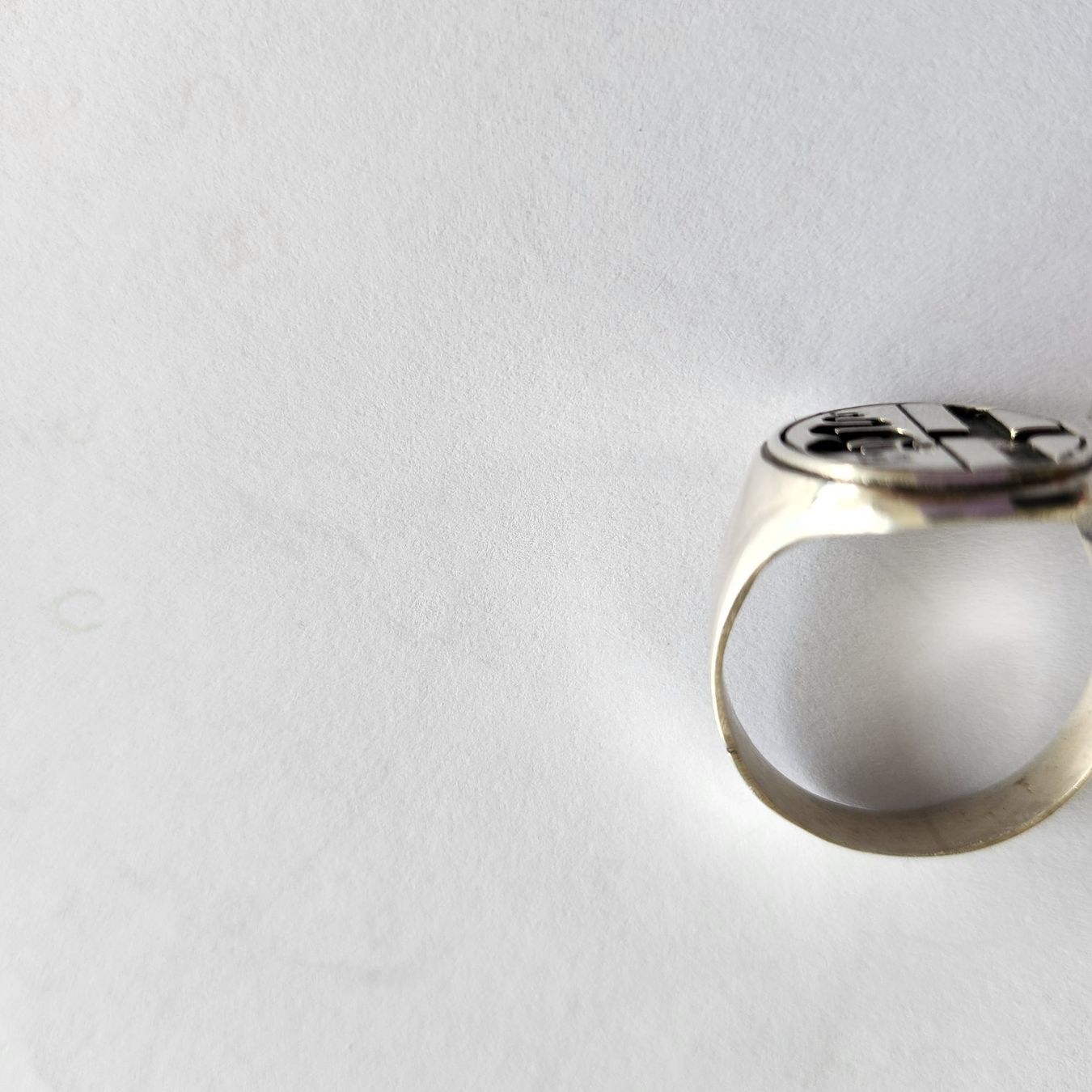Anelli: Fingerring  mit Alfa Romeo  Logo – Nuovo (secondo la descrizione) da Unterägeri venduto da 0alfa0 5