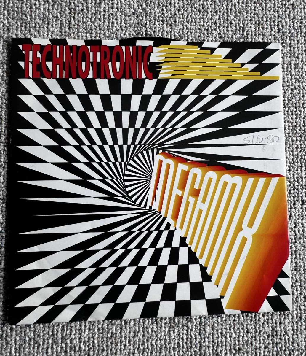 Schallplatten: Technotronic - Megamix (Radio Version) 7" Single - 90s – Gebraucht aus Rorbas von BlackstarRecords