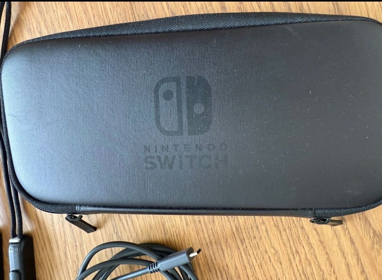 Nintendo Konsolen: Spielkonsole Nintendo Switch – Gebraucht aus Winterthur von DI543SA 1