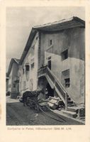 Fetan  GR   -    Dorfpartie  /  Maulier mit Holzkarren