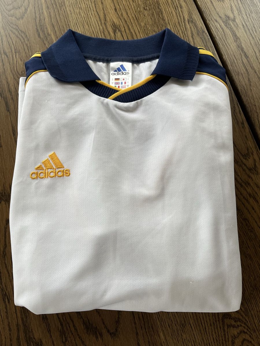 Adidas Maillots de corps & Pantalons: Adidas Trainingstrikot – Neuf (Voir description) à Zürich par dho_qq9v 3