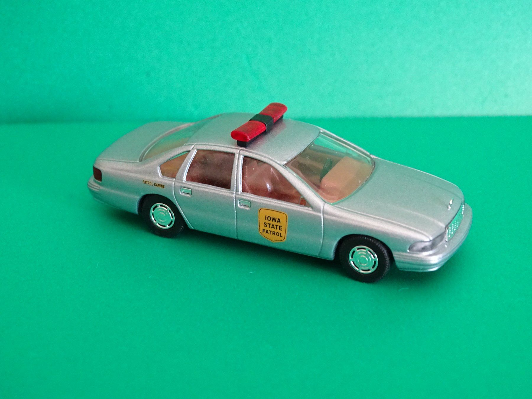 Busch Modellini d'auto: Chevrolet Caprice von Busch 1/87 – Usato da Bretzwil venduto da Meex 1