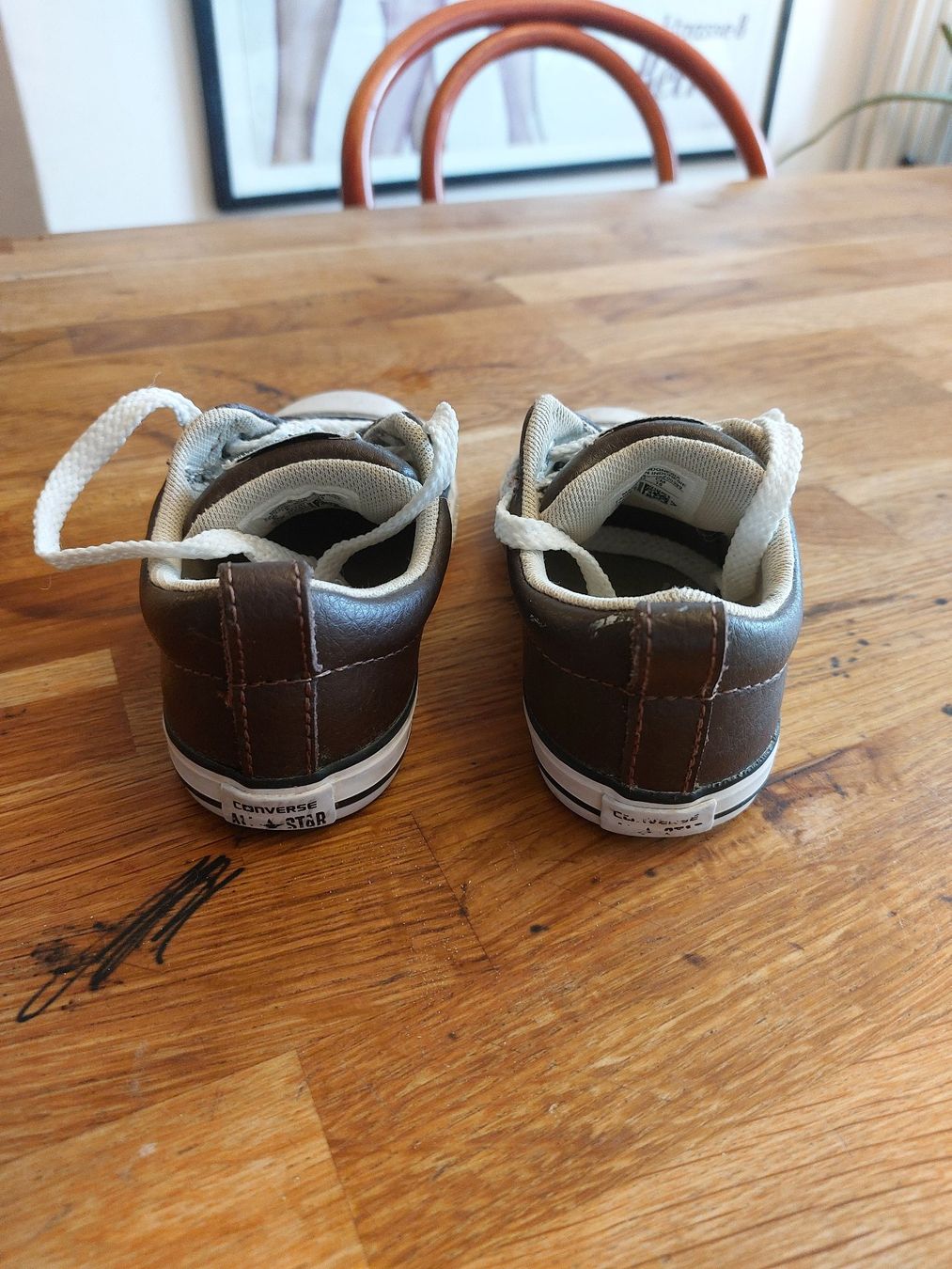 Converse Schuhe für Jungen: NUR VERSAND! Echte braune Leder Chucks Converse EU 24 – Gebraucht aus Schaffhausen von labor1985 4