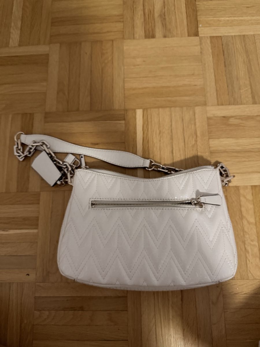 Guess Borse da donna: Handtasche Guess weiss neuwertig – Nuovo (secondo la descrizione) da Dietikon venduto da nnelzv7 1