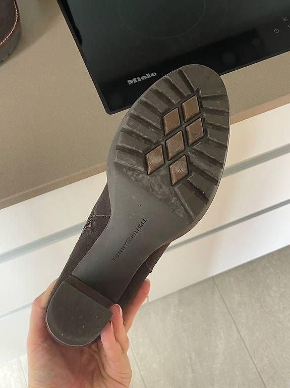 Scarpe da donna: Tommy Hilfiger Stiefeletten braun Gr. 39 – Nuovo (secondo la descrizione) da Meilen venduto da SabrinaK1992 3