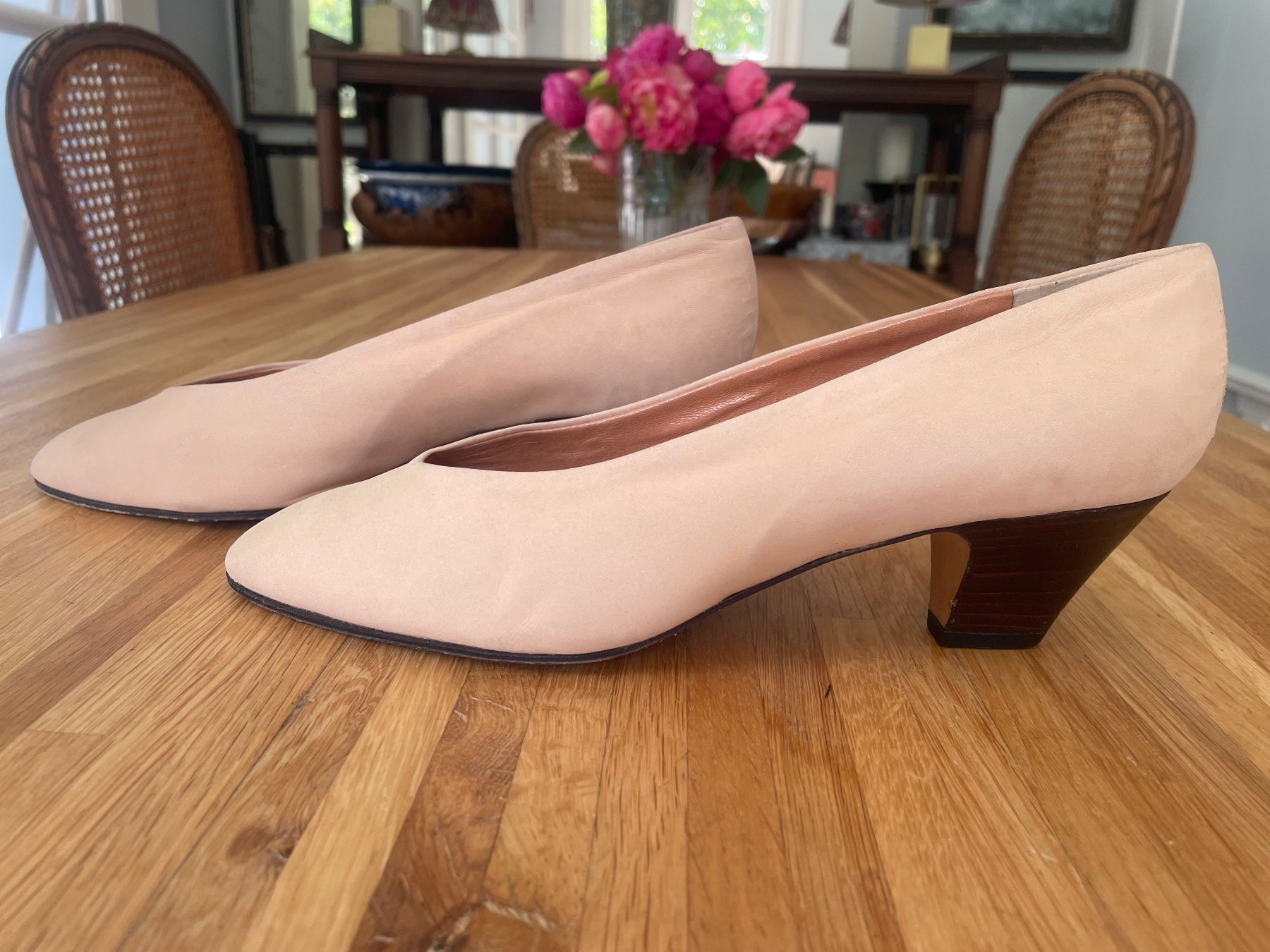 Chaussures femmes: Escarpins beiges daim, taille 40 – D'occasion à Troinex par NadineUK 5