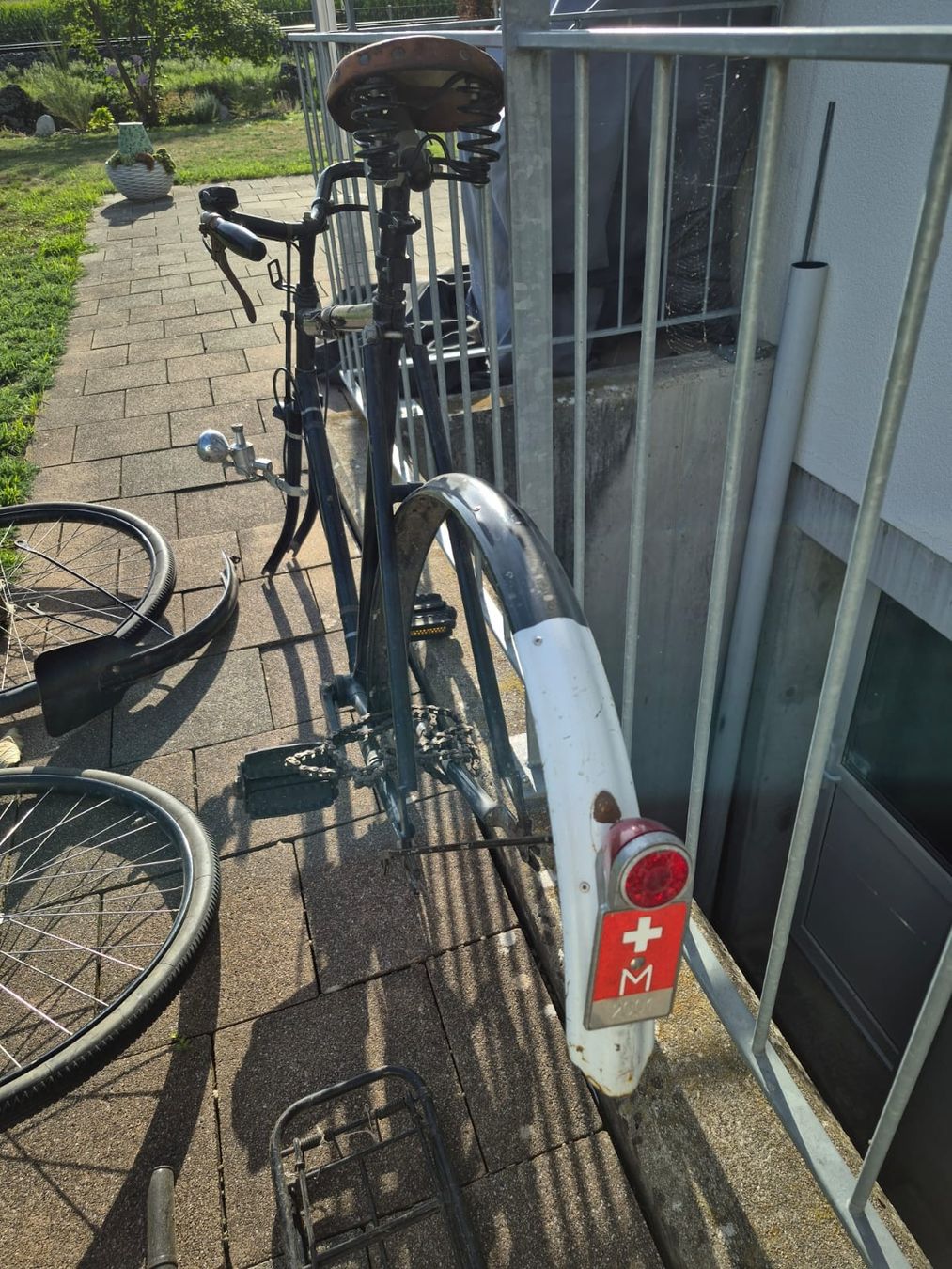 Armée suisse Vélos: original Schweizer Militärvelo – Défectueux à Kräiligen par bero01 2