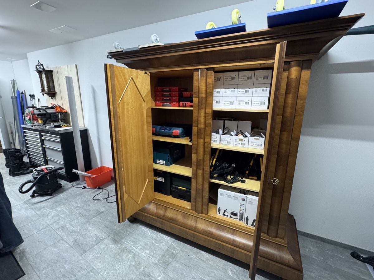 Armadi: Alter Holz Schrank SEHR Stabil – Usato da Boppelsen venduto da 8113-Boppelsen 4