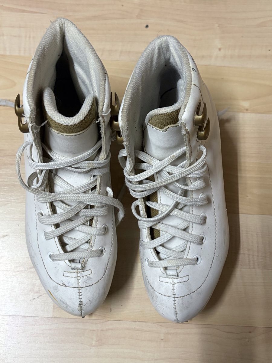 Pattini da ghiaccio: Schlittschuhe Grösse 35 – Usato da Granges-Paccot venduto da LWaeber 2