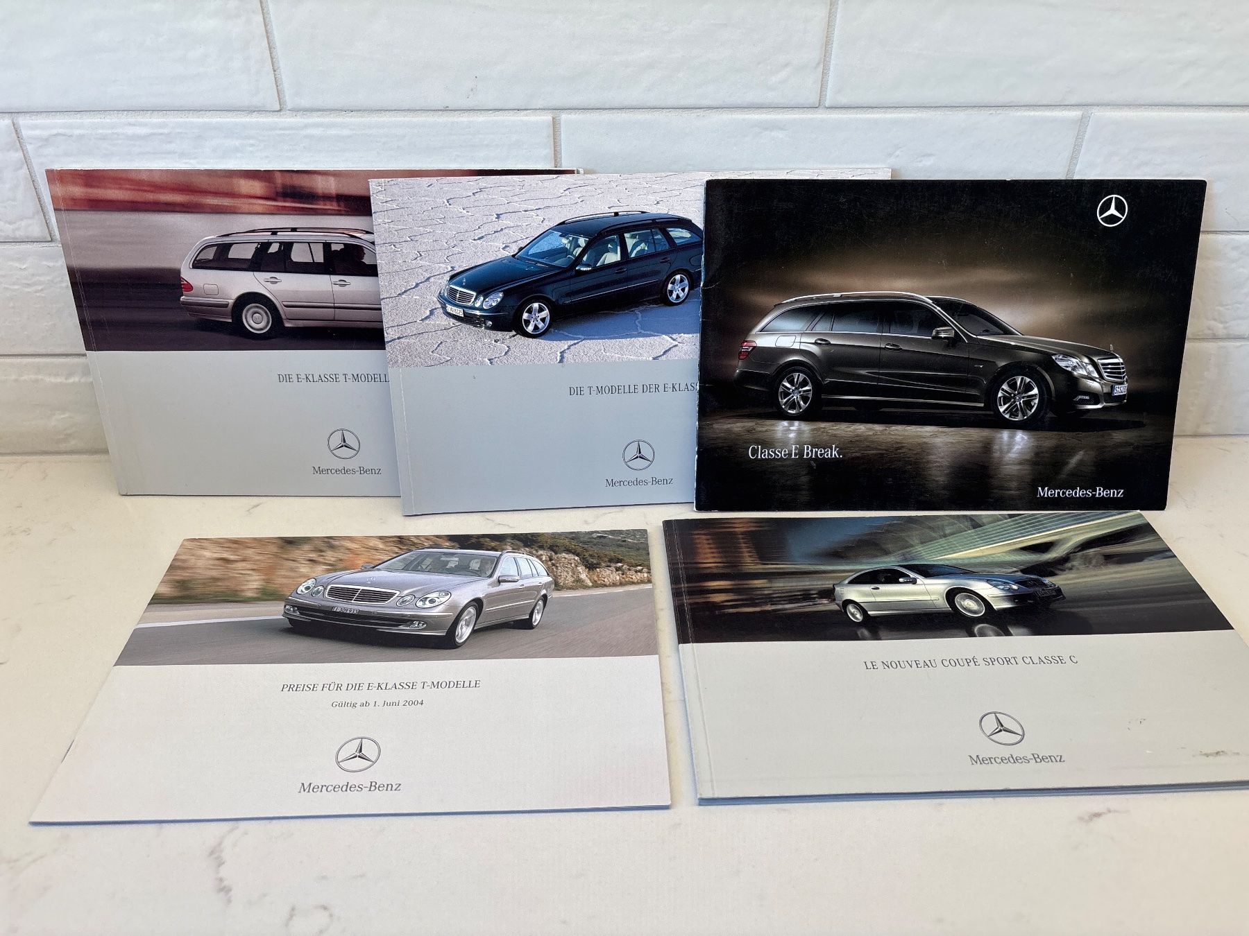 Mercedes-Benz Dokumente: Brochures Mercedes-Benz Classe E 2003 2009 2010 2011 – Gebraucht aus Gollion von Hampton