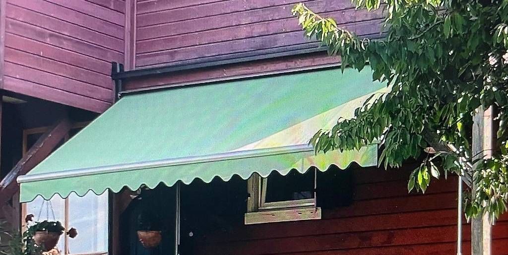 Markise,Sonnenstore,Lewens DE,4m Lnge,Gelenkarm,Kurbel (Gebraucht) in  Langrickenbach fr CHF 350  nur Abholung auf Ricardo kaufen