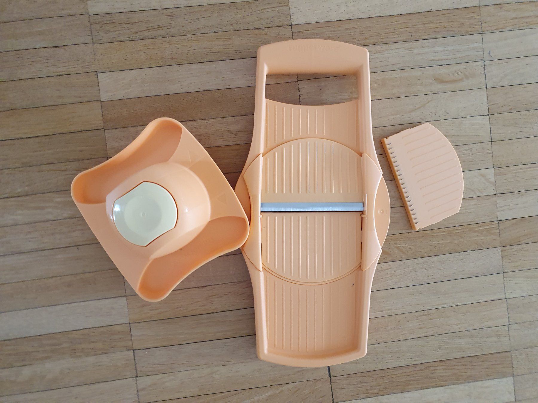 Tupperware Elettrodomestici da cucina: Tupperware  Combi Plus Reibe – Usato da Laufenburg venduto da may_r2st