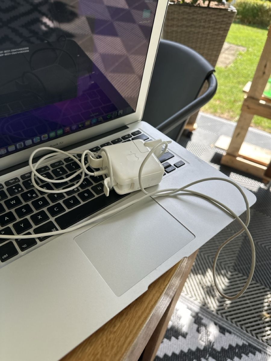 Apple Portables: Mac Book AIR 13inch 2017 – D'occasion à Oberegg par hilli9 3