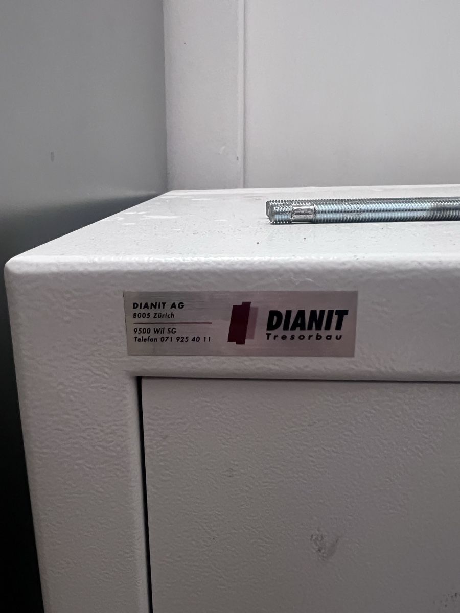 Tresor: Tresor Dianit Tresorbau mit Zahlencode gebraucht – Gebraucht aus Lenzburg von ite_ykd5 1