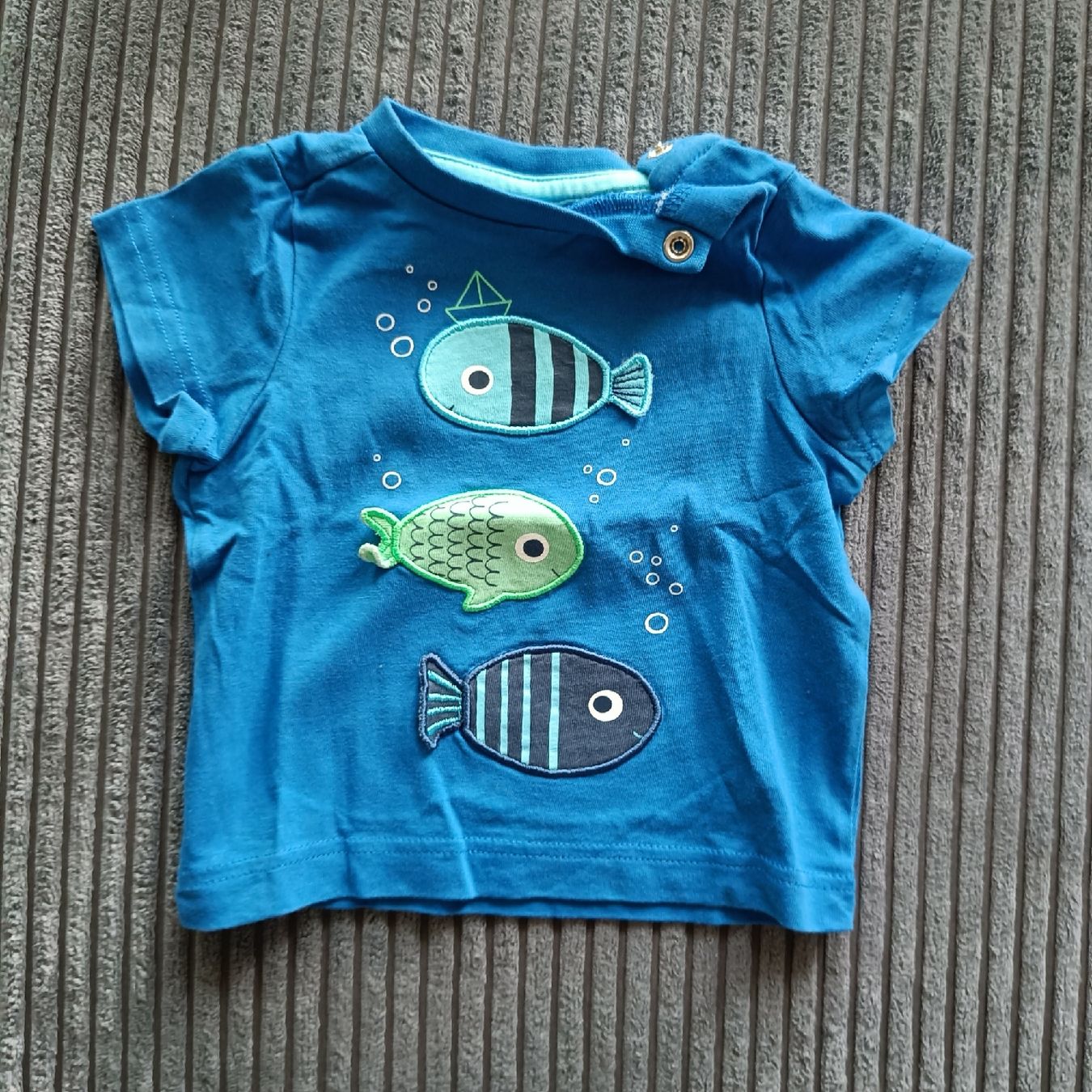 Camicie, Top & T-shirt: T-Shirt Grösse 62 – Usato da Jaberg venduto da urig17.