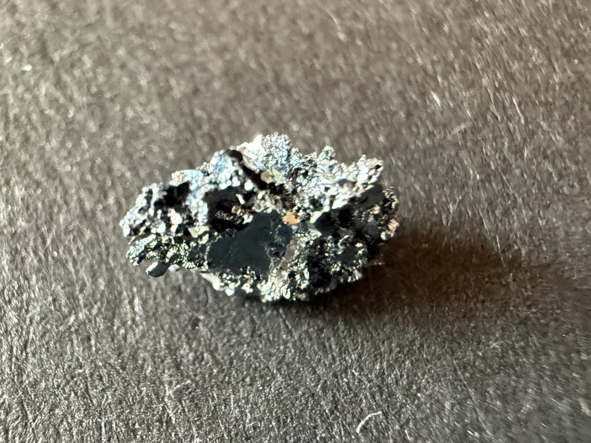 Metalli preziosi: Osmium, schönes Stück von 0,93 g – Nuovo (secondo la descrizione) da Lützelflüh-Goldb venduto da Elementis 3