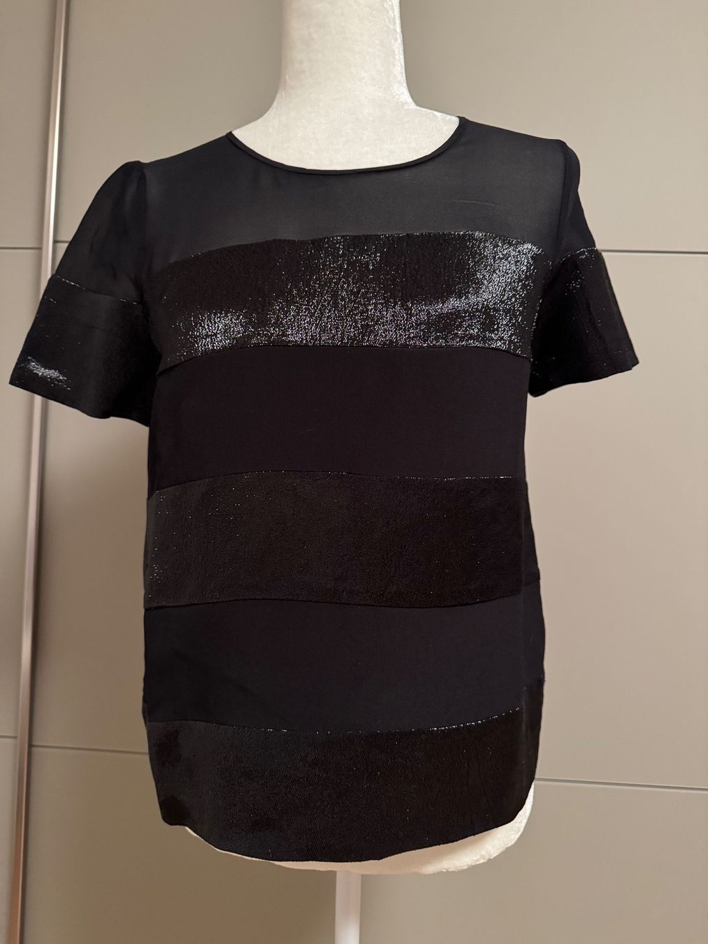 Sandro Top: Elegant Sandro Silk Blend Top, Size 1 – Usato da Vesenaz venduto da nat_mq8l 5
