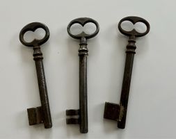 3 originelle alte Schlüssel