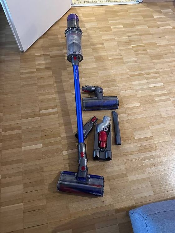 Dyson V11 Total Clean Test
