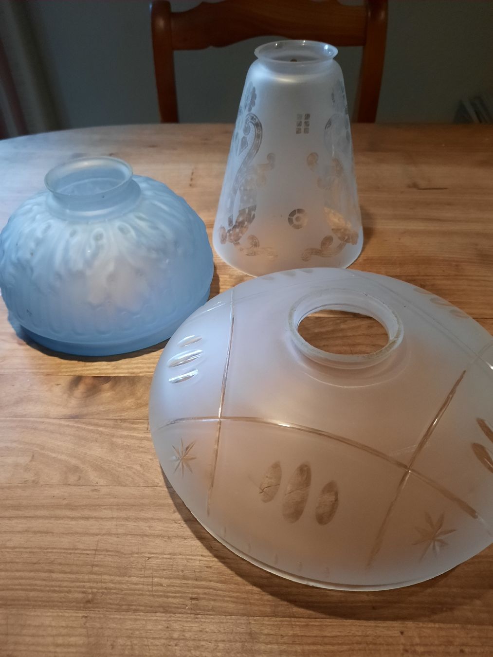 Lampenschirme: 3 Glas-Lampenschirme – Gebraucht aus Busswil BE von balu37 7