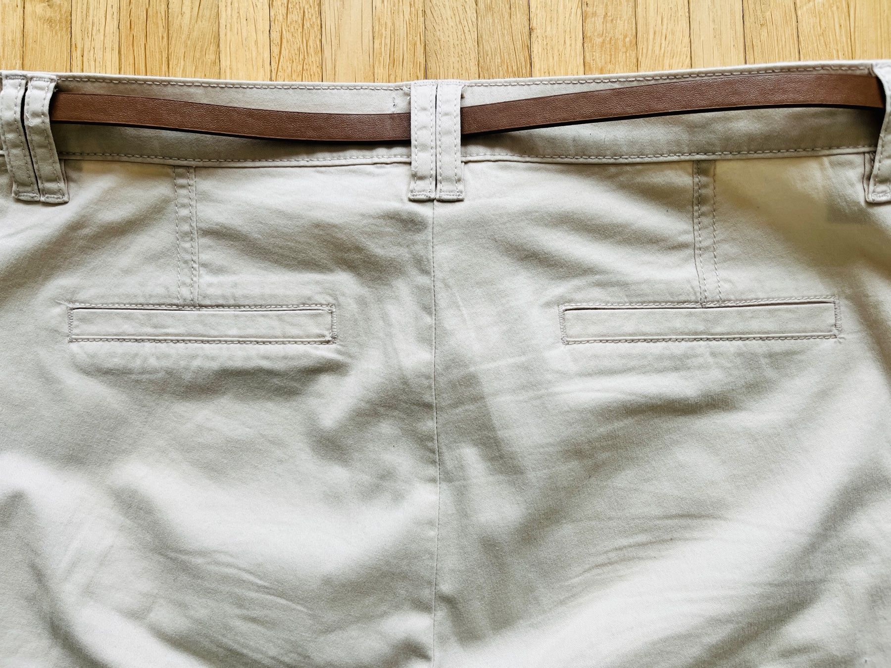 Pantalons: Chino Hose Gr S hellbeige – D'occasion à Ittigen par franzis6 4